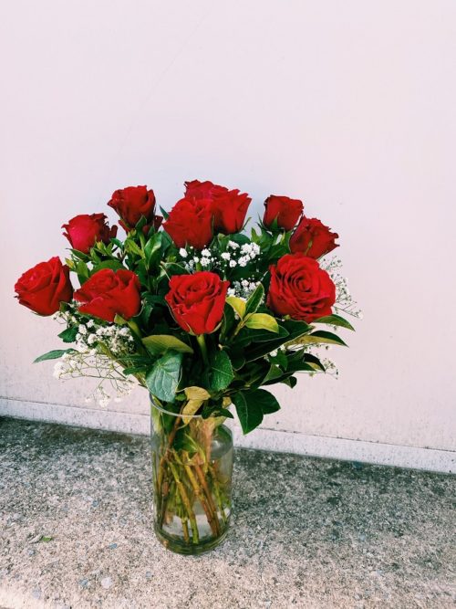 Dozen Short Stem Roses in Vase